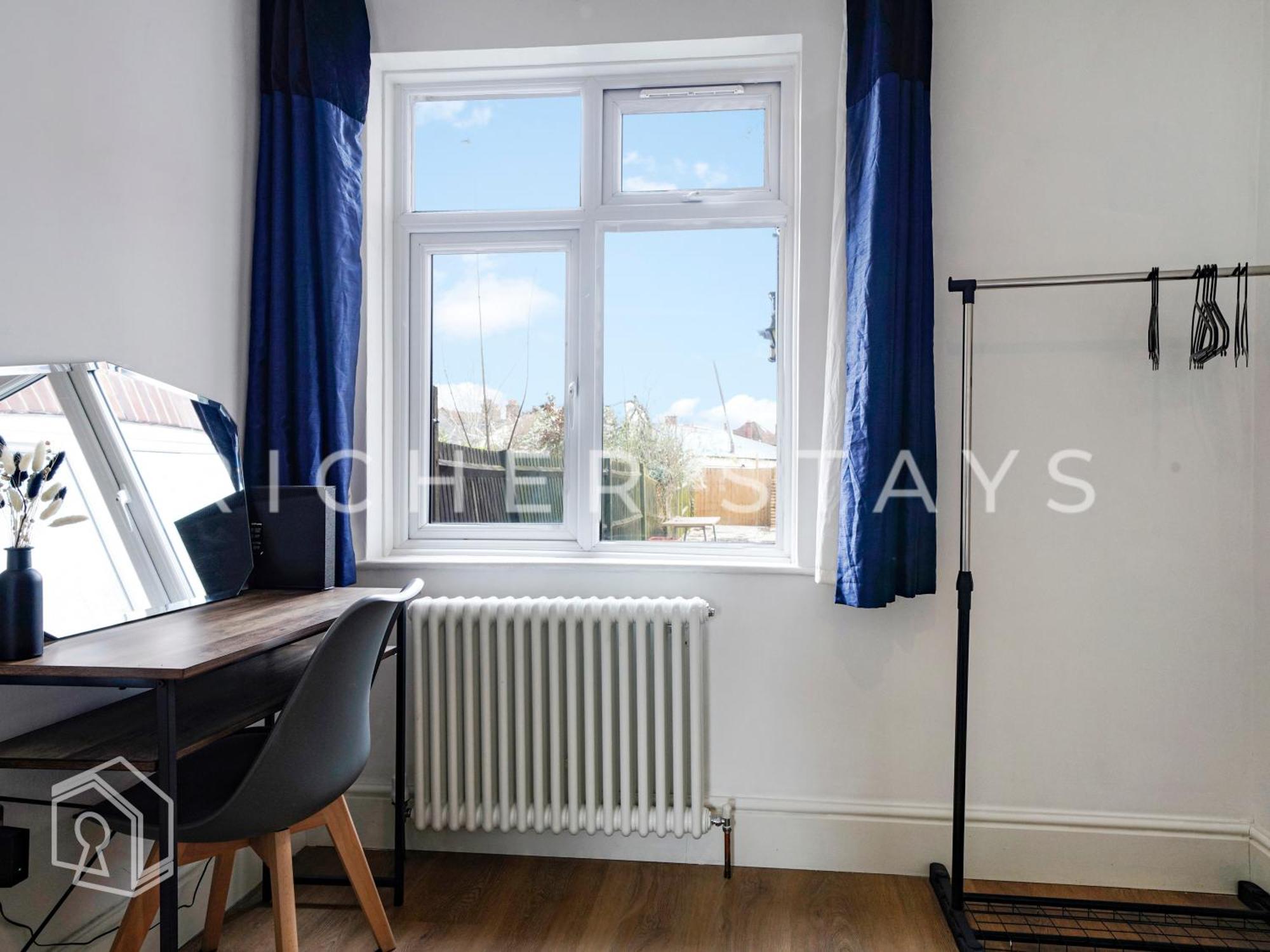 Watford Large 5Br Home - Contractors & Families Zewnętrze zdjęcie